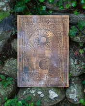Load image into Gallery viewer, ~The Somnia Tarot: The Celestial Tablet - Somnia Artifacts
