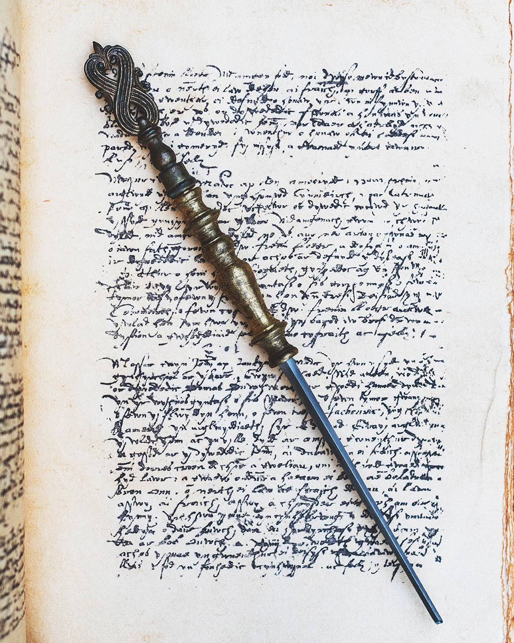 ~The Somnia Tarot - The Magician Wand -  Somnia Artifacts